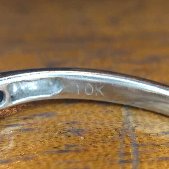 10k white gold diamond ring - Picture 5 of 5